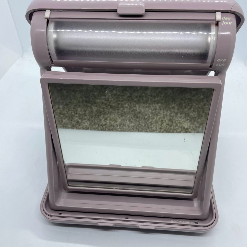 Vintage Clairol Pretty Looks Anywhere Lighted Make up Mirror